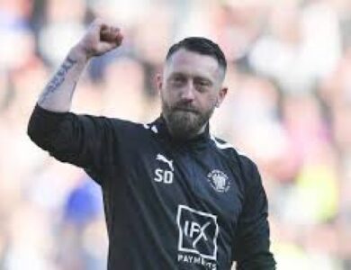 Stephen Dobbie