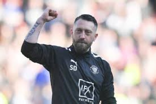 Stephen Dobbie