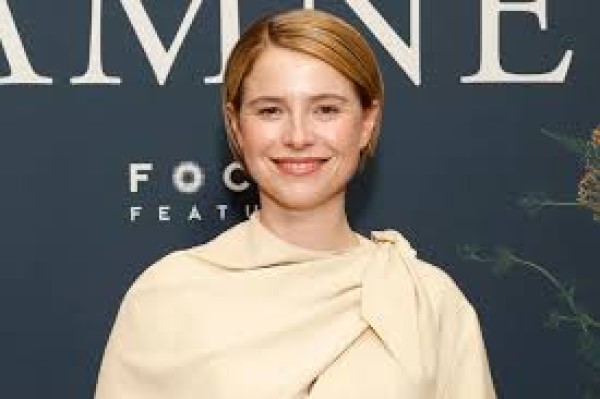 Jessie Buckley husband