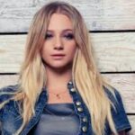 Mollee Gray
