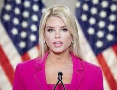 pam bondi age